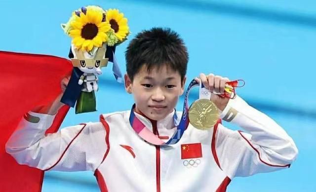 禁欲总裁被揉裆呻吟故事动漫